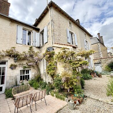 Maison 10 pièces 349900 €