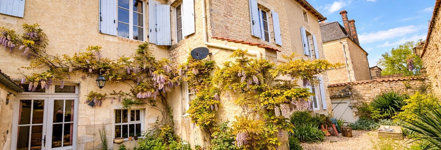 Maison 10 Pièces 295 m² à vendre à Ruffec (16700)