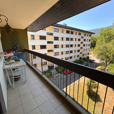 Appartement 4 pièces 213000 €
