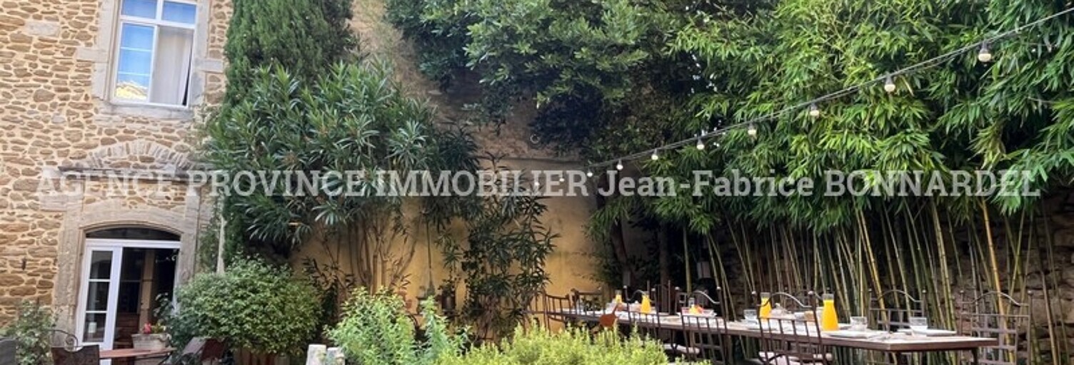 Maison 12 Pièces 288 m² à vendre à Suze-la-Rousse (26790)