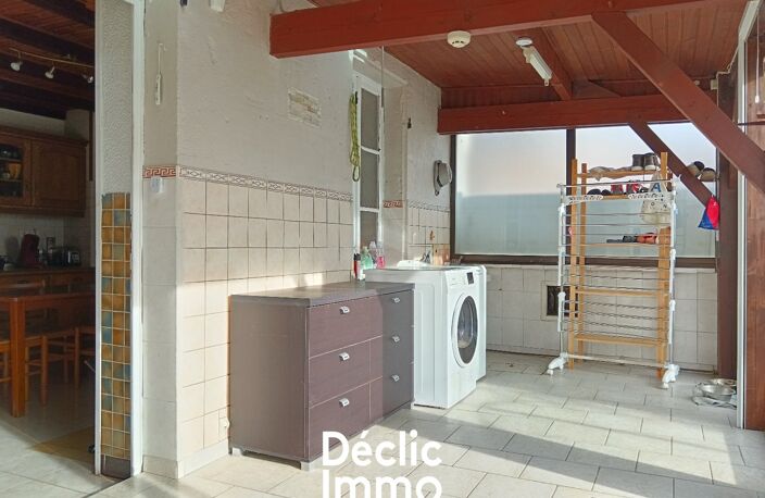MAISON AVEC STUDIO ET DEPENDANCES — photo 2