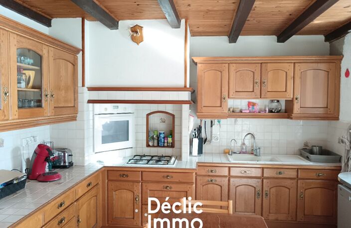 MAISON AVEC STUDIO ET DEPENDANCES — photo 3