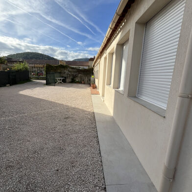 Appartement 3 pièces 990 €