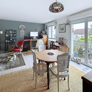 Appartement 3 pièces 240000 €