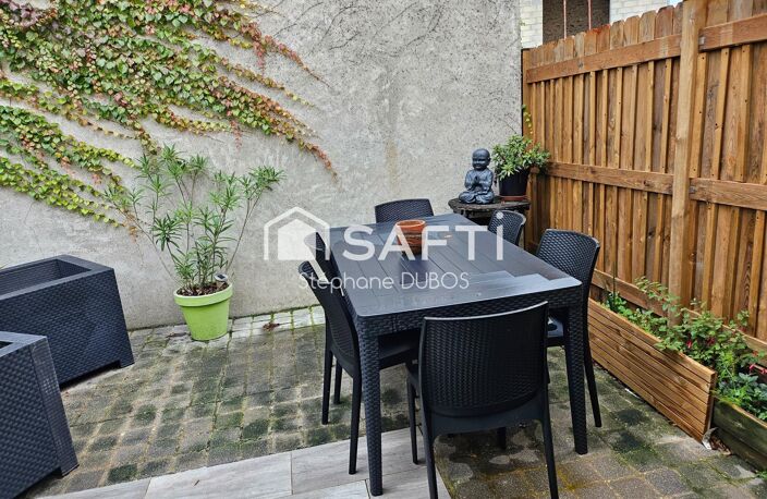 CHARMANTE MAISON DE VILLE  AVEC SA TERRASSE SANS VIS-A-VIS — photo 2