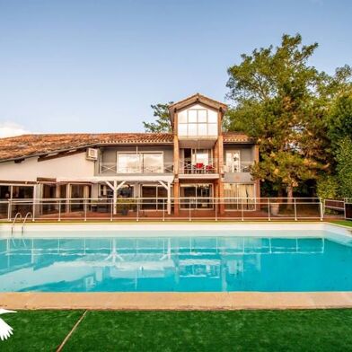 Maison 10 pièces 982000 €