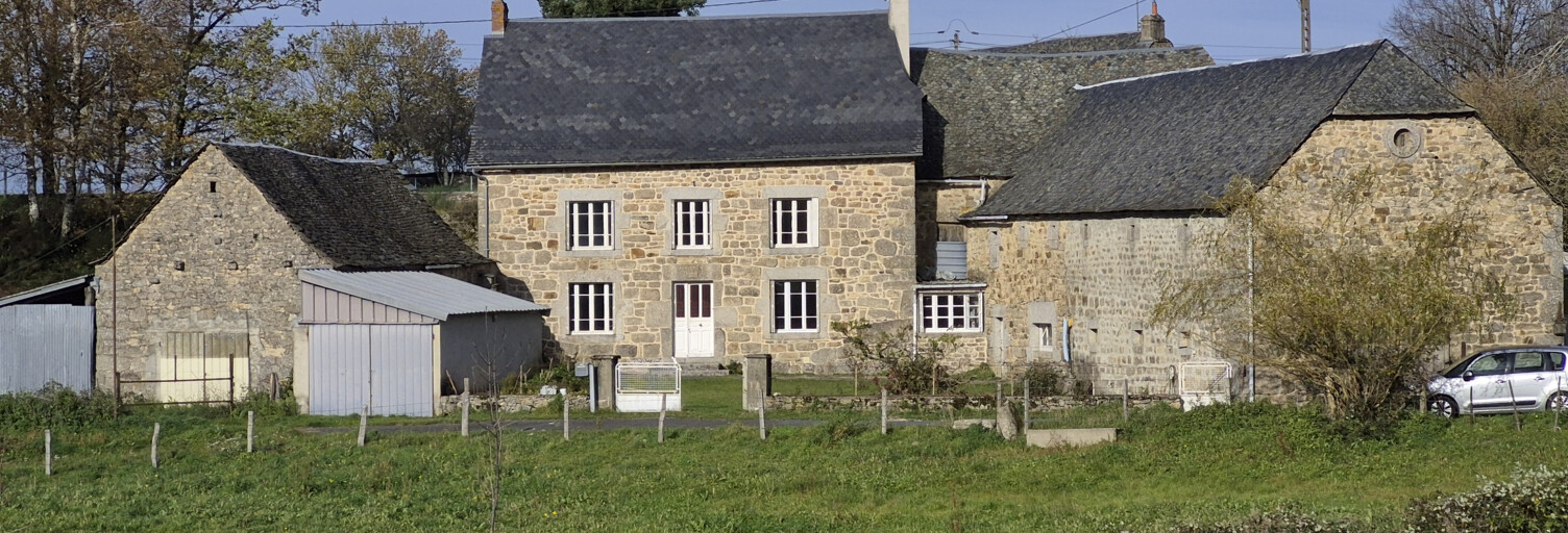 Maison 10 Pièces 200 m² à vendre à Huparlac (12460)