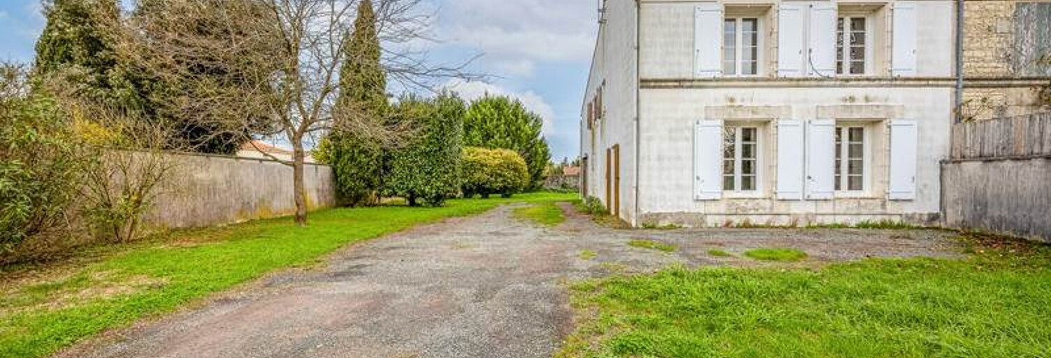 Maison 4 Pièces 103 m² à vendre à Saint-Georges-du-Bois (17700)