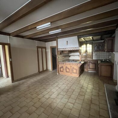 Maison 7 pièces 98280 €