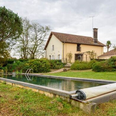 Maison 8 pièces 421200 €