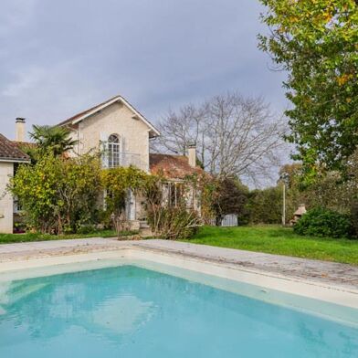 Maison 4 pièces 369600 €