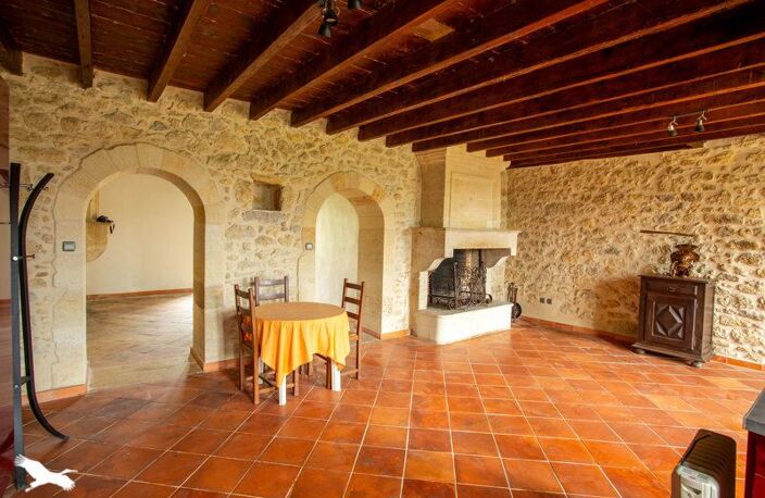 Maison en pierre de 4 pièces principales — photo 5