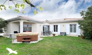 Maison 6 Pièces 125 m² à vendre à Vœuil-et-Giget (16400)