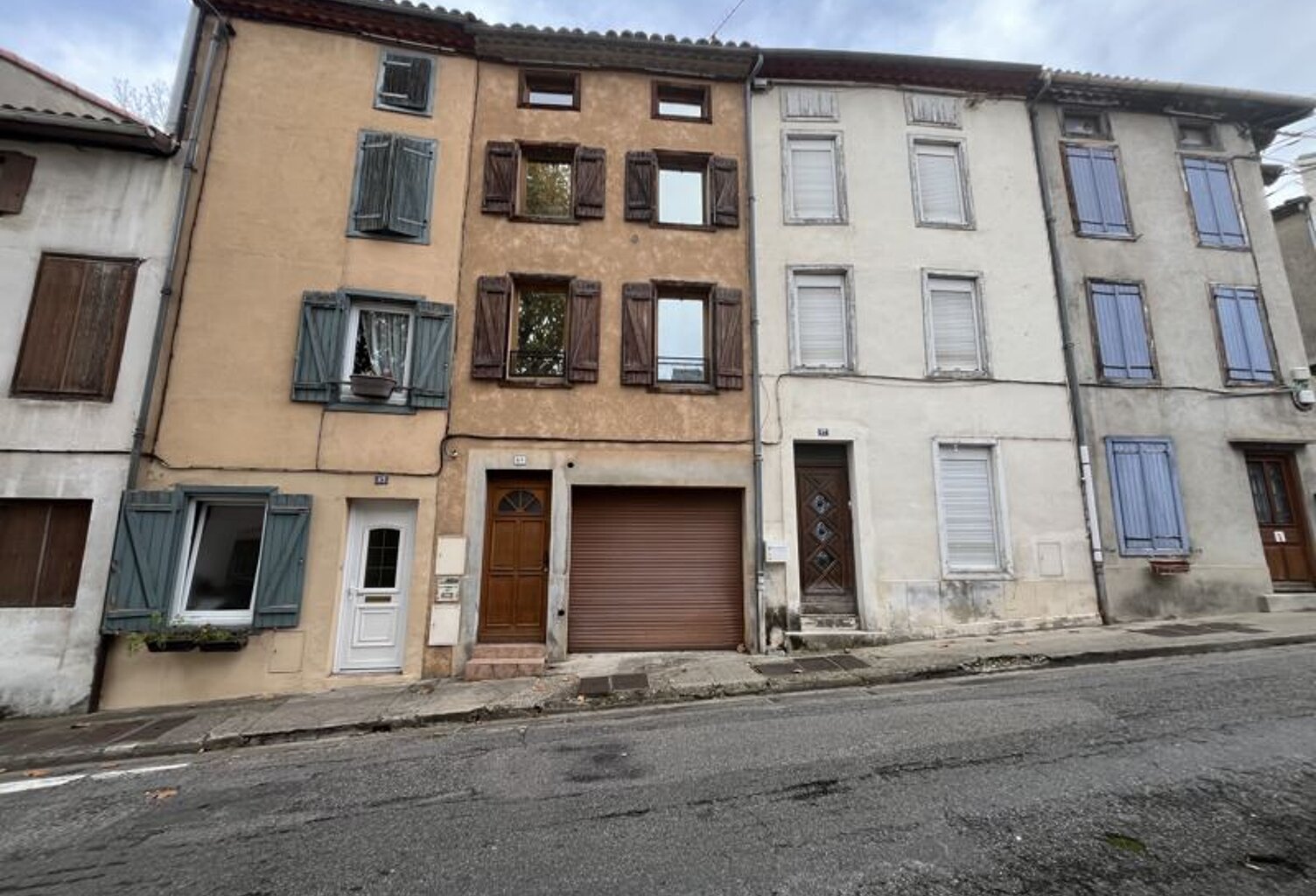 Maison de ville de 5 pièces principales — photo 1