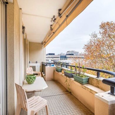 Appartement 3 pièces 389610 €