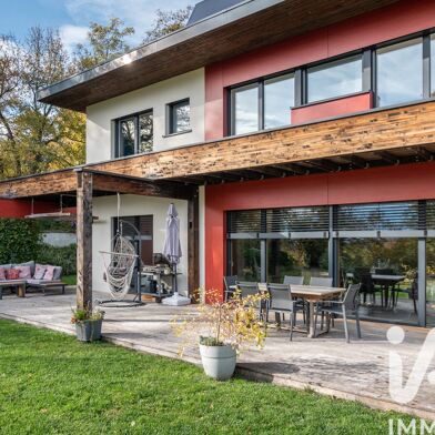 Maison 8 pièces 725000 €