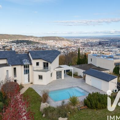 Maison 7 pièces 1050000 €