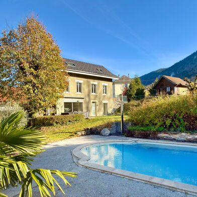 Maison 6 pièces 420000 €