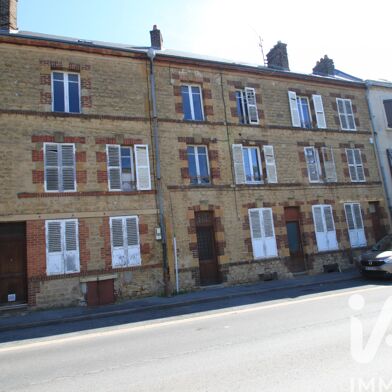 Immeuble  128000 €