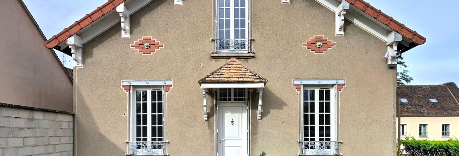 Maison 5 Pièces 115 m² à vendre à Ville-Saint-Jacques (77130)