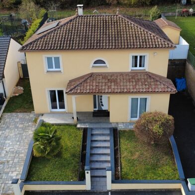 Maison 7 pièces 399000 €