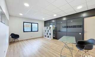 Bureau  23 m² à louer à Servon (77170)