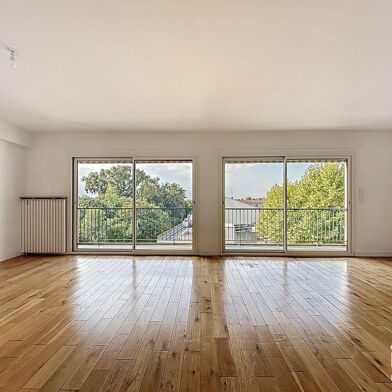 Appartement 4 pièces 1627 €