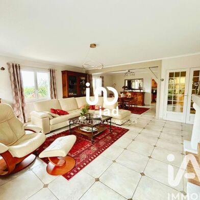 Maison 8 pièces 793100 €