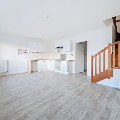 Appartement 3 pièces 997 €