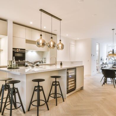 Appartement 5 pièces 386500 €