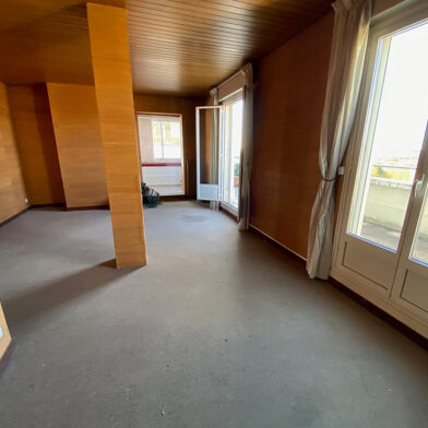 Appartement 4 pièces 160000 €