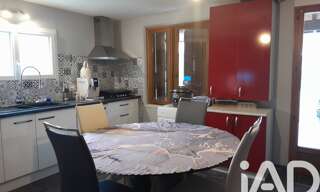 Maison 4 Pièces 85 m² à vendre à Les Églisottes-et-Chalaures (33230)