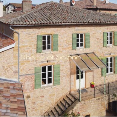 Maison 8 pièces 749000 €