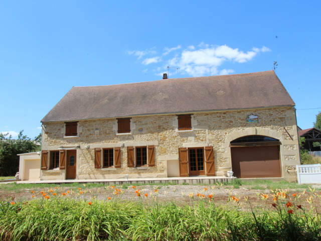 20 km Est La Charité sur Loire, 2h30 sud Paris (A77), belle — photo du bien