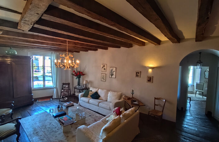 MAISON DE BOURG - LATILLE — photo 5