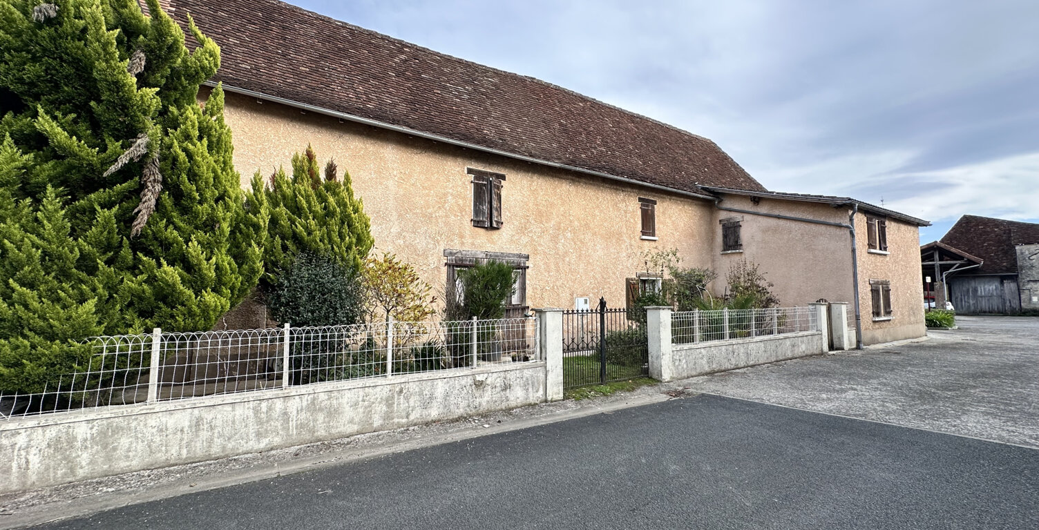 Maison de village pleine de charme à proximité de Sauveterre — photo 1