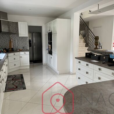 Maison 8 pièces 779000 €