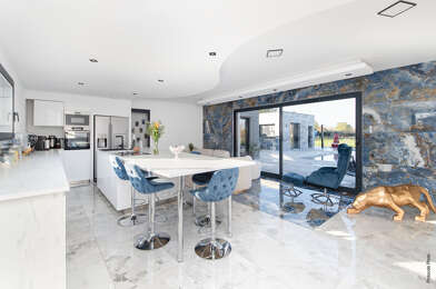 Maison 6 pièces 670000 €