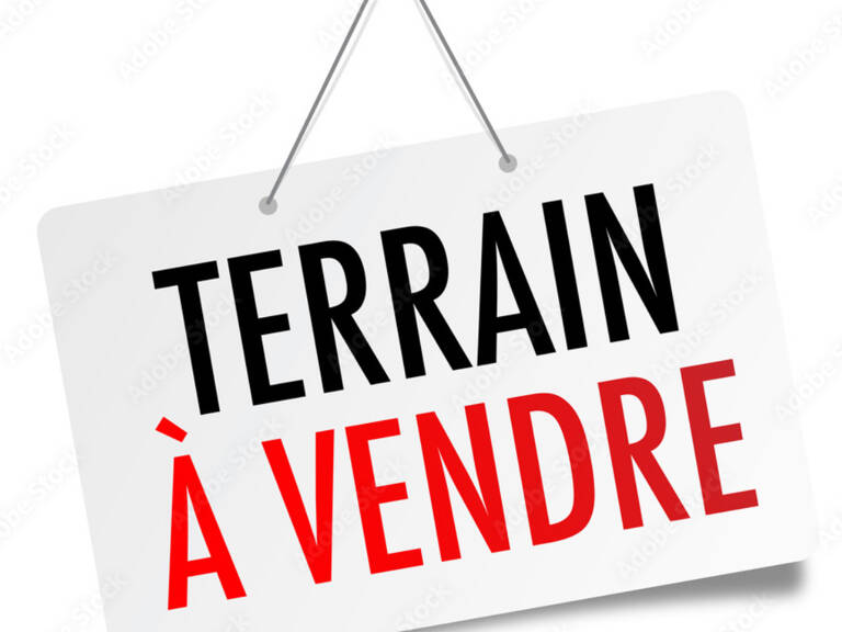 Terrain constructible de 1005m2 — photo 1