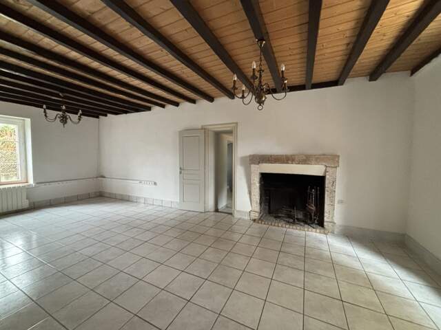 Maison ancienne rénovée — photo du bien
