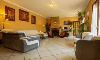 Maison 9 Pièces 313 m² à vendre à Monnetier-Mornex (74560)