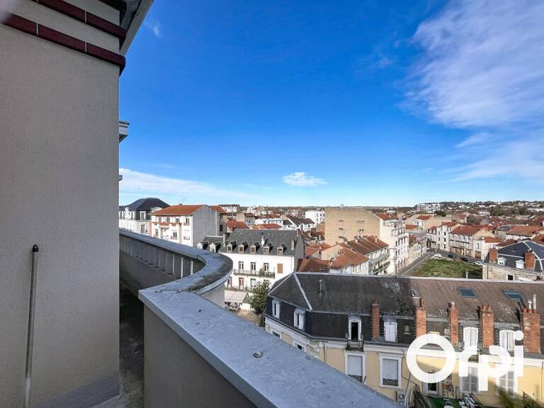 Appartement À Vendre à VICHY — photo 1