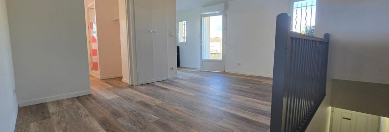 Appartement 1 Pièce 27 m² à louer à Saint-Martin-de-Crau (13310)