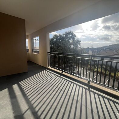 Appartement 3 pièces 875 €