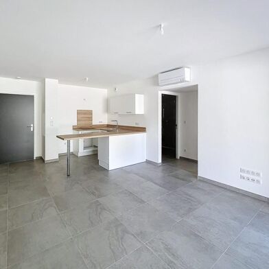 Appartement 2 pièces 820 €