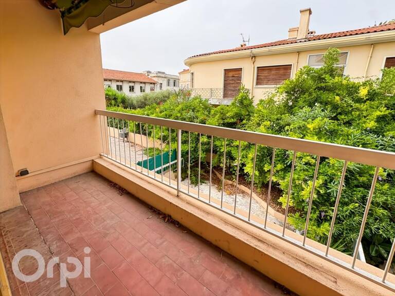 Appartement À Vendre — photo 1