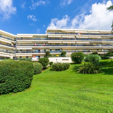 Appartement 1 pièces 715 €