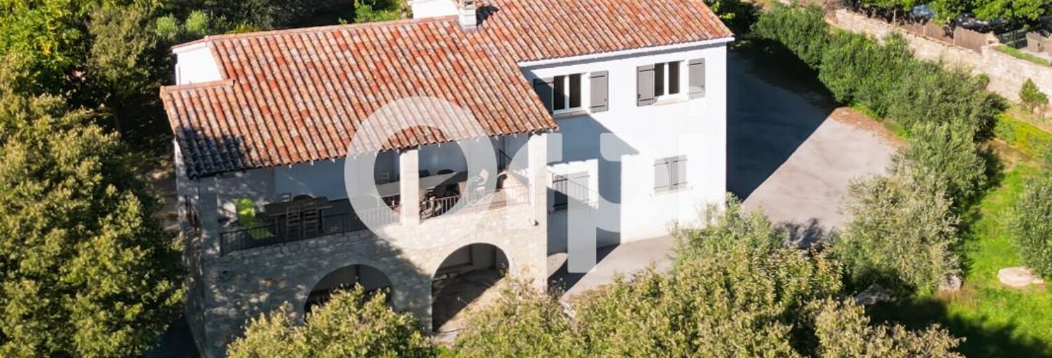 Maison 4 Pièces 130 m² à vendre à Saint-Alban-Auriolles (07120)