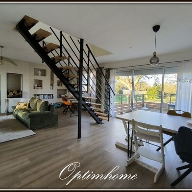 Maison 8 pièces 399900 €