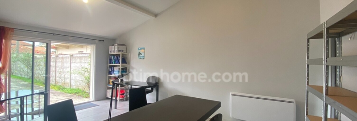 Bureau 2 Pièces 33 m² à louer à Cenon (33150)